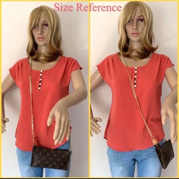 Authentic Louis Vuitton pouch crossbody ❤️ - Picture 2 of 10